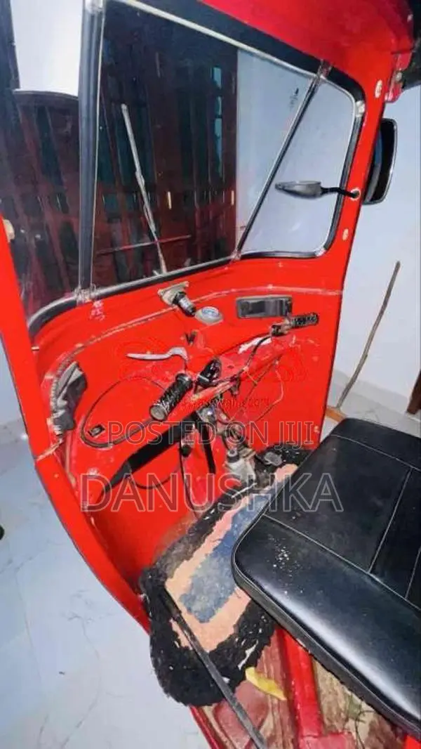 Bajaj Re 2008 Three Wheel (Used)