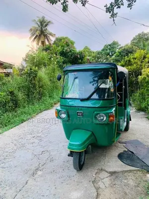 Bajaj RE 2010 Three Wheel (Used)