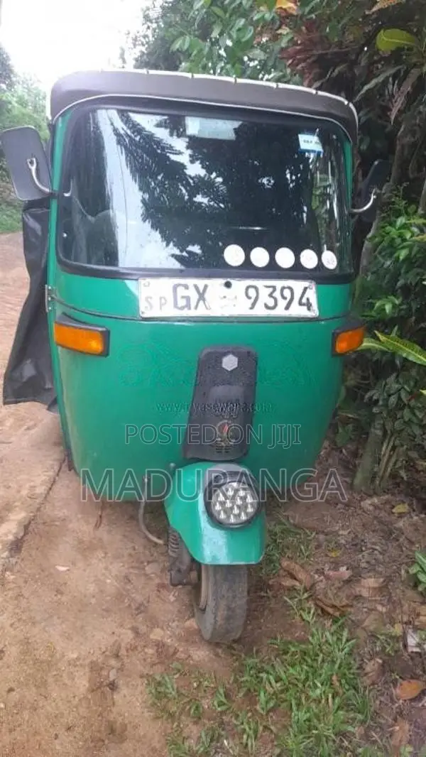 Bajaj RE 2002 Three Wheel (Used)