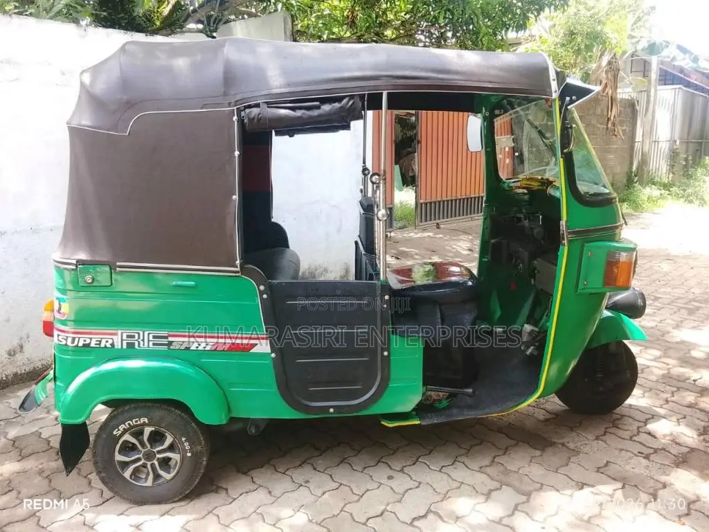 Bajaj RE 4 Stroke 2010 Three Wheel (Used)