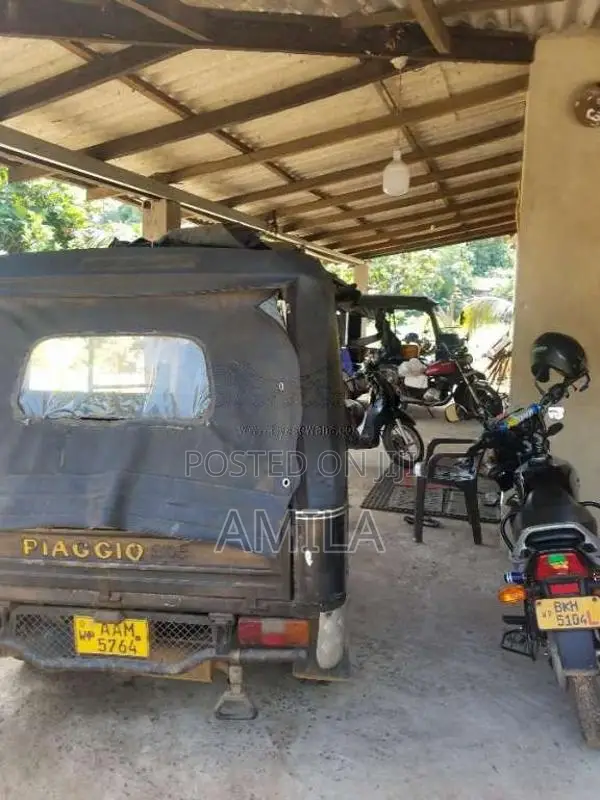 Piaggio Ape 2013 Three Wheel (Used)