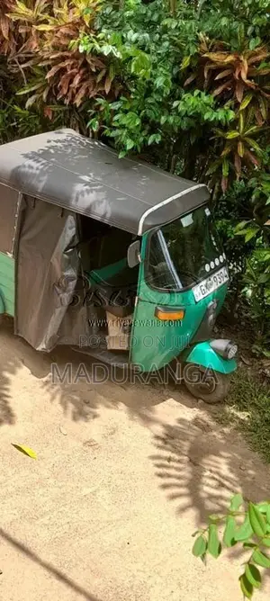 Bajaj RE 2002 Three Wheel (Used)