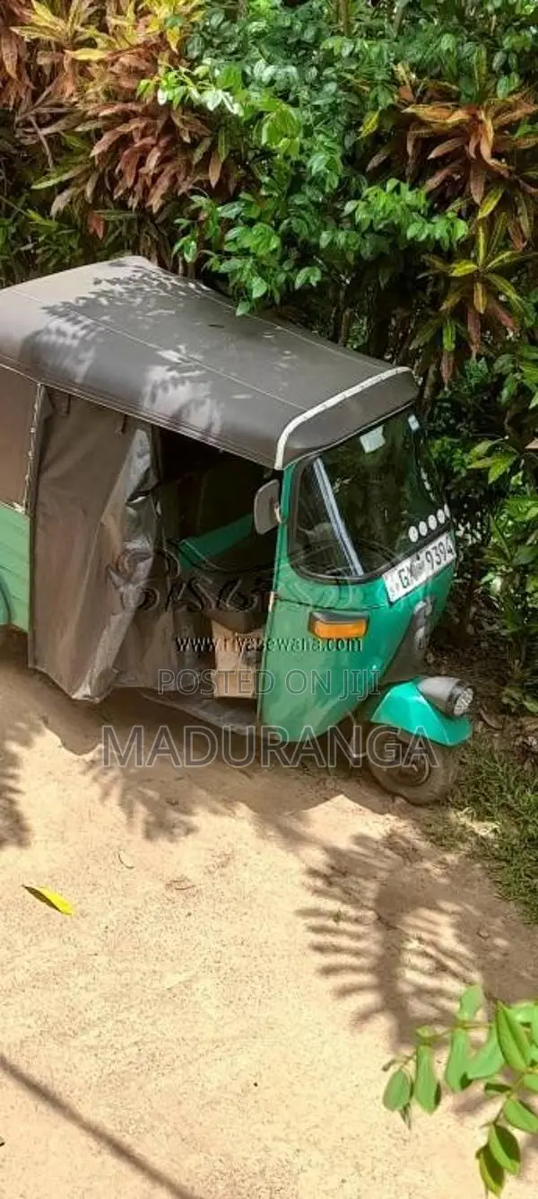 Bajaj RE 2002 Three Wheel (Used)