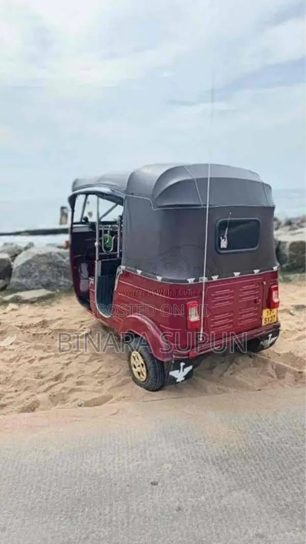 Bajaj 2 Stroke 1990 Three Wheel (Used)
