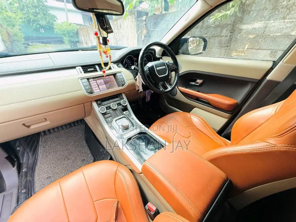 Land-Rover Evoque 2013 SUV (Used)