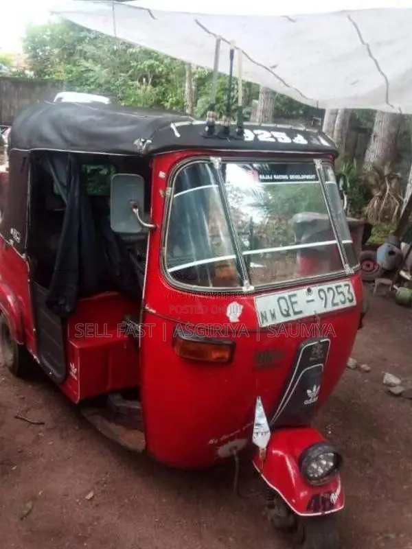 Bajaj 2 Stroke 2006 Three Wheel (Used)