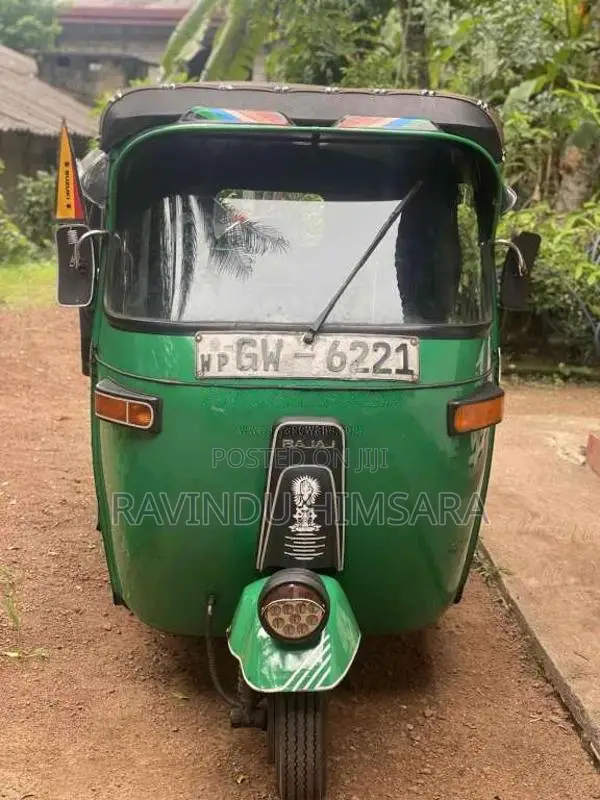 Bajaj Re 2002 Three Wheel (Used)