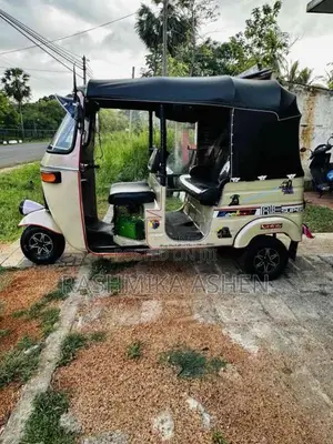 Bajaj 2 Stroke 2000 Three Wheel (Used)