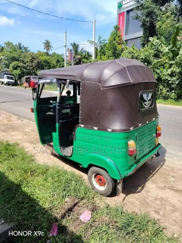 Bajaj RE 2005 Three Wheel (Used)