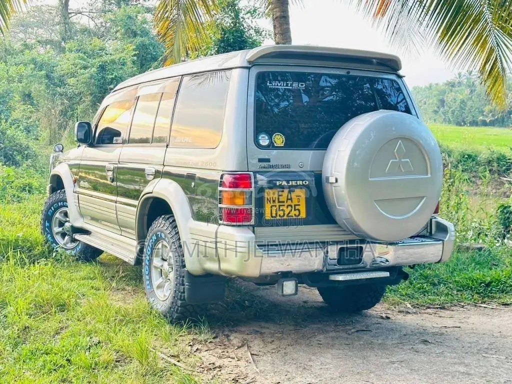 Mitsubishi Pajero 1996 SUV Unregistered (Recondition)