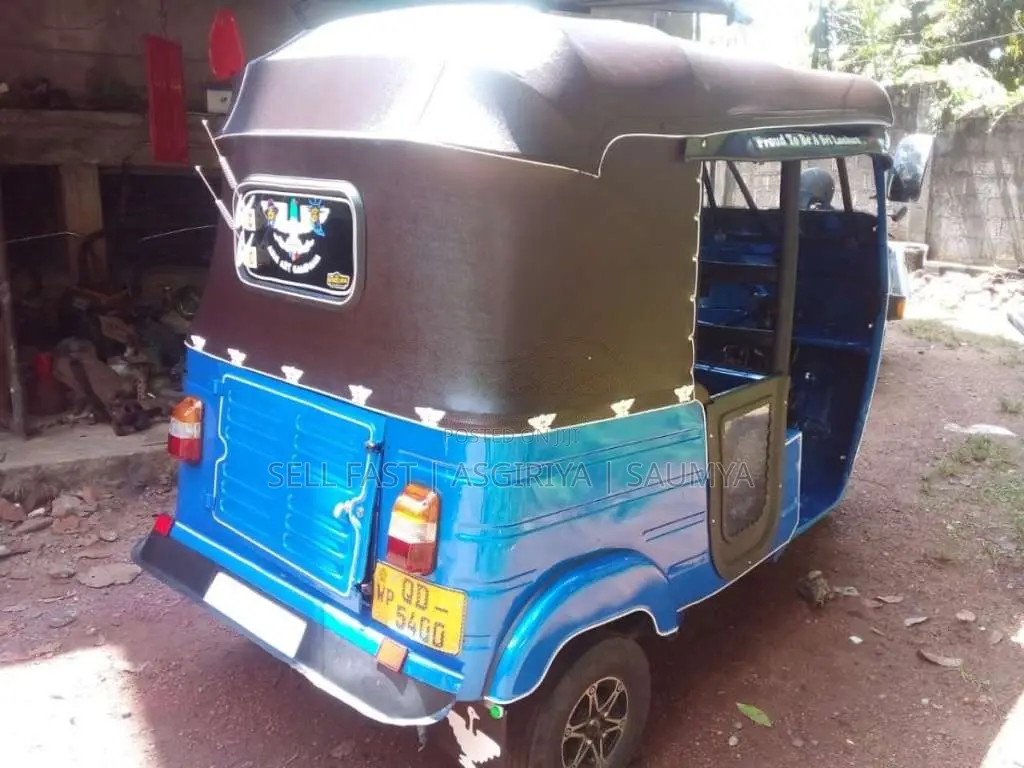 Bajaj 2 Stroke 2005 Three Wheel (Used)