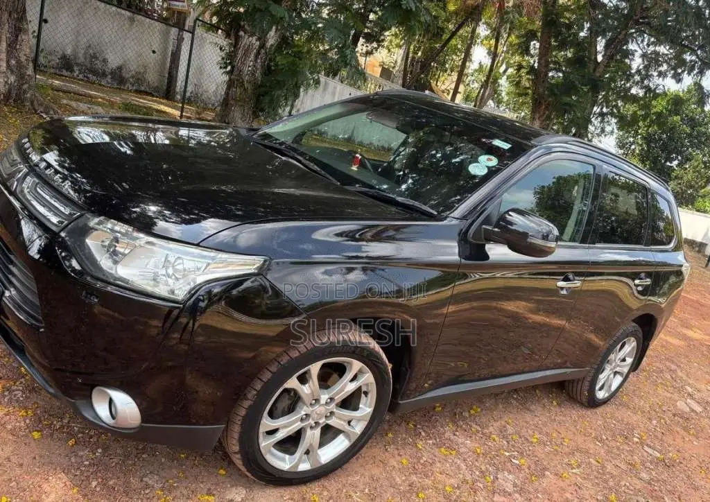 Mitsubishi Outlander 2015 SUV (Used)