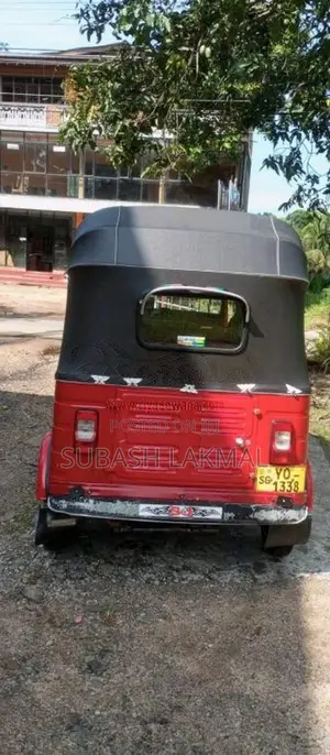 Bajaj RE 2011 Three Wheel (Used)