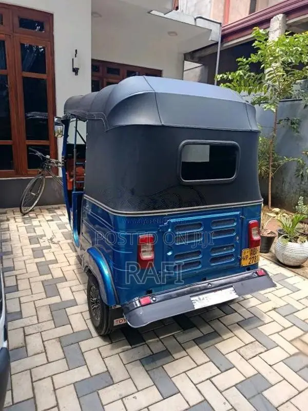 Bajaj RE 4 Stroke 2015 Three Wheel (Used)