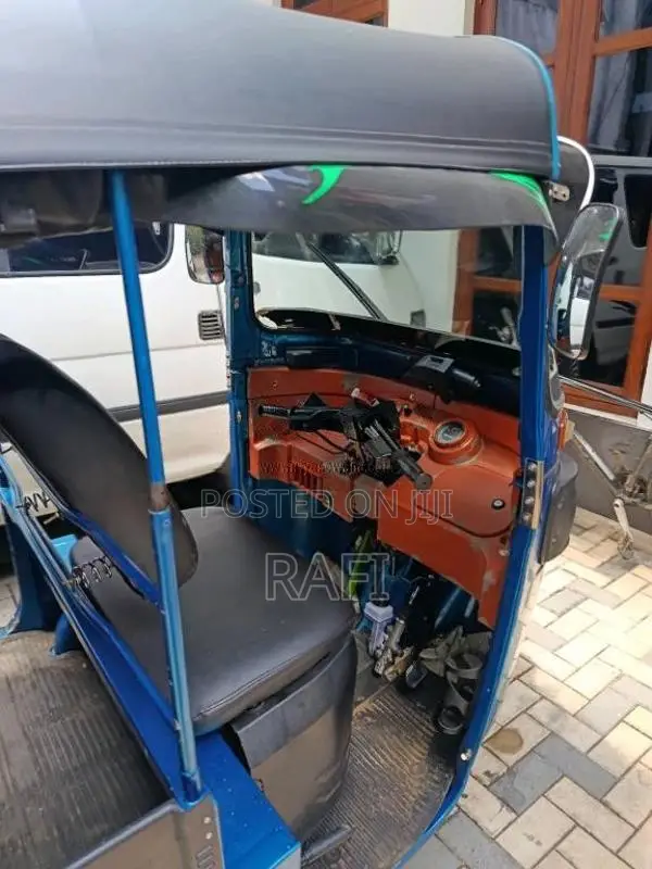 Bajaj RE 4 Stroke 2015 Three Wheel (Used)