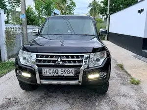Mitsubishi Montero 2016 SUV (Used)
