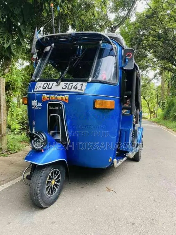 Bajaj RE 2009 Three Wheel (Used)