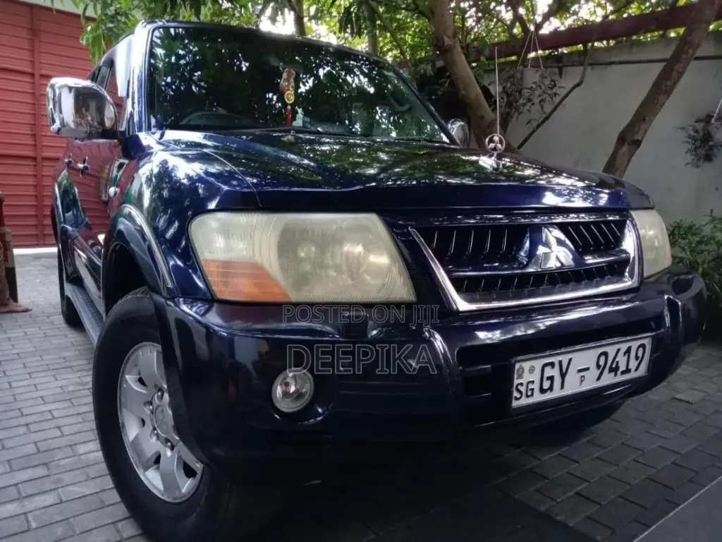 Mitsubishi Montero V6 2003 SUV (Used)