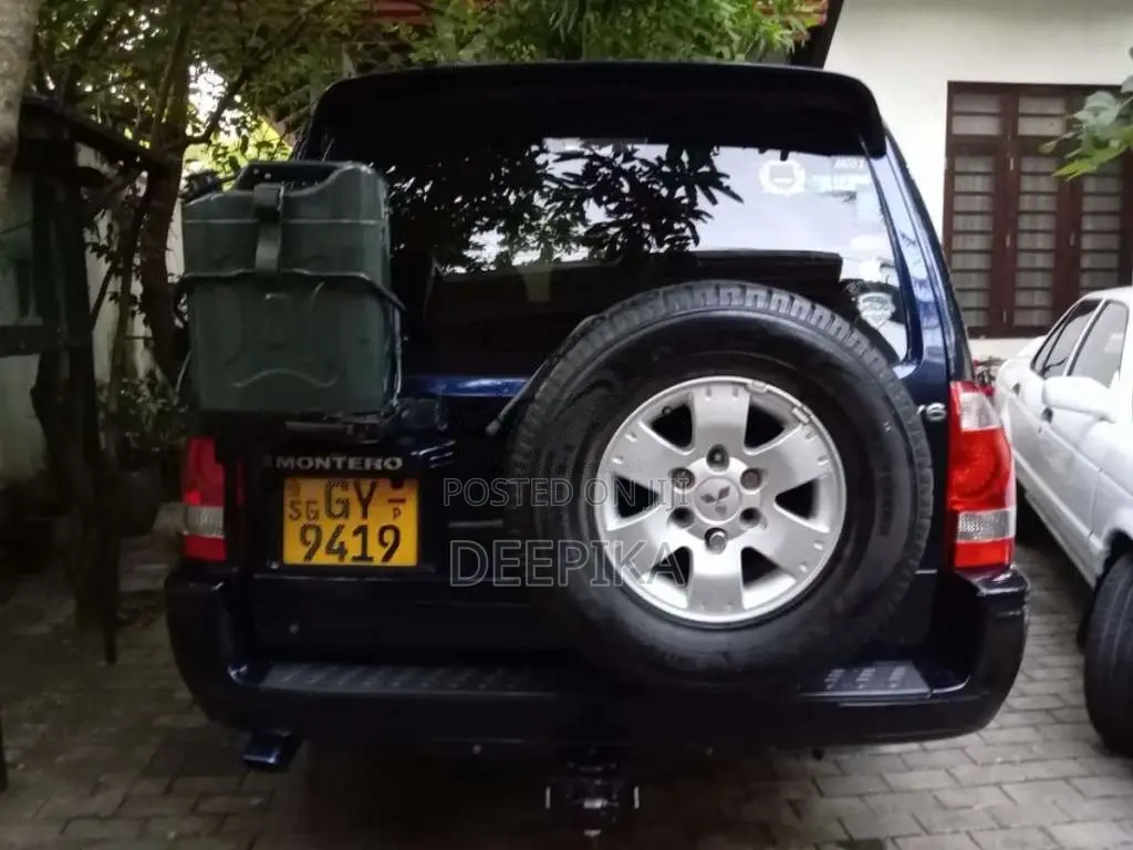 Mitsubishi Montero V6 2003 SUV (Used)