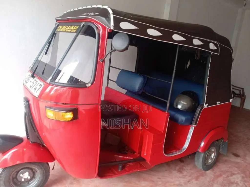Bajaj 2 Stroke 2005 Three Wheel (Used)