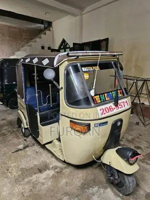 Bajaj RE 2000 Three Wheel (Used)