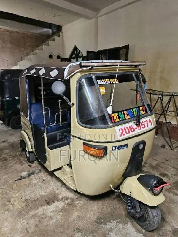 Bajaj RE 2000 Three Wheel (Used)