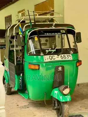 Bajaj 2 Stroke 2005 Three Wheel (Used)