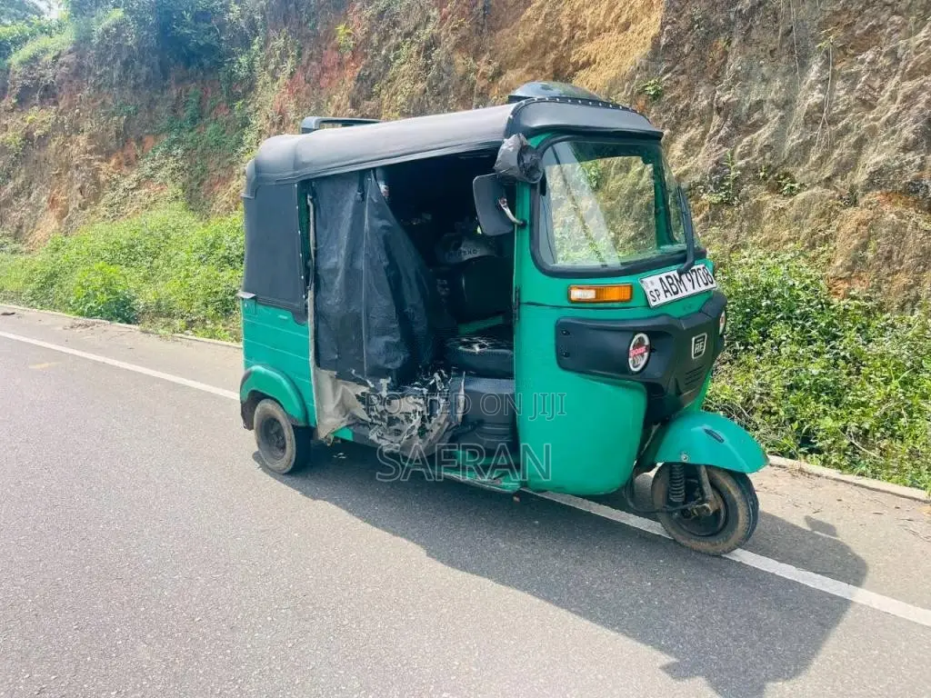 Bajaj RE 2016 Three Wheel (Used)