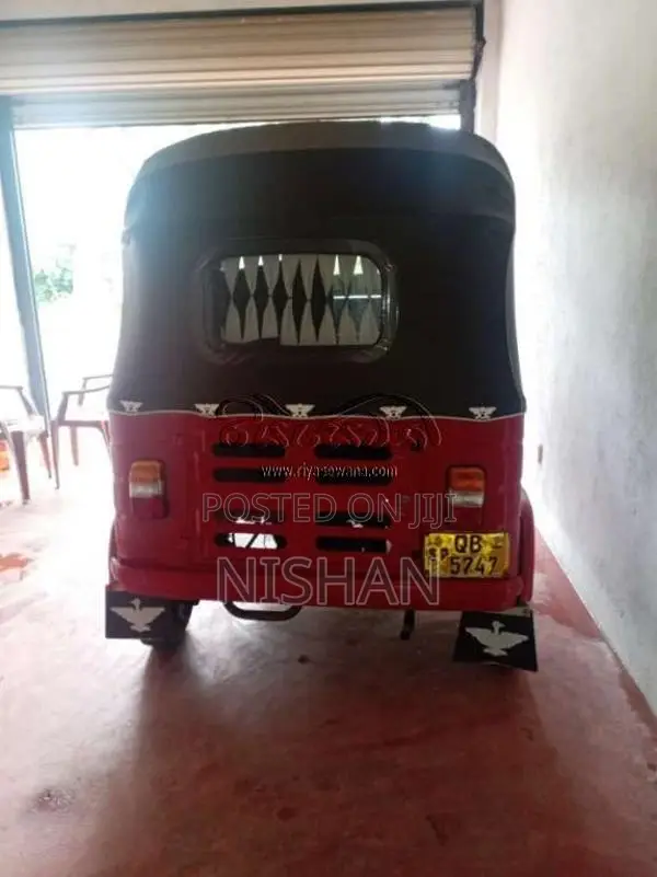 Bajaj 2 Stroke 2005 Three Wheel (Used)