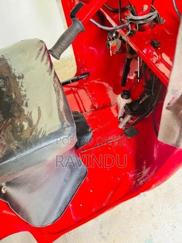 Bajaj 2 Stroke 2005 Three Wheel (Used)