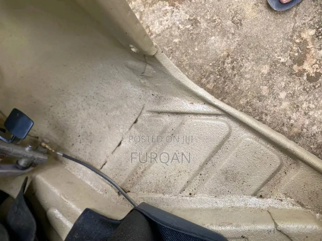 Bajaj RE 2000 Three Wheel (Used)