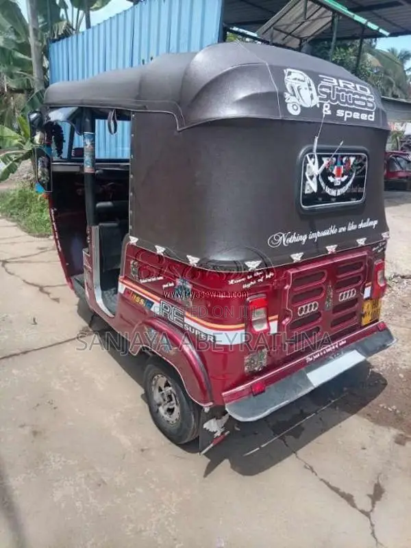 Bajaj 2 Stroke 2004 Three Wheel (Used)