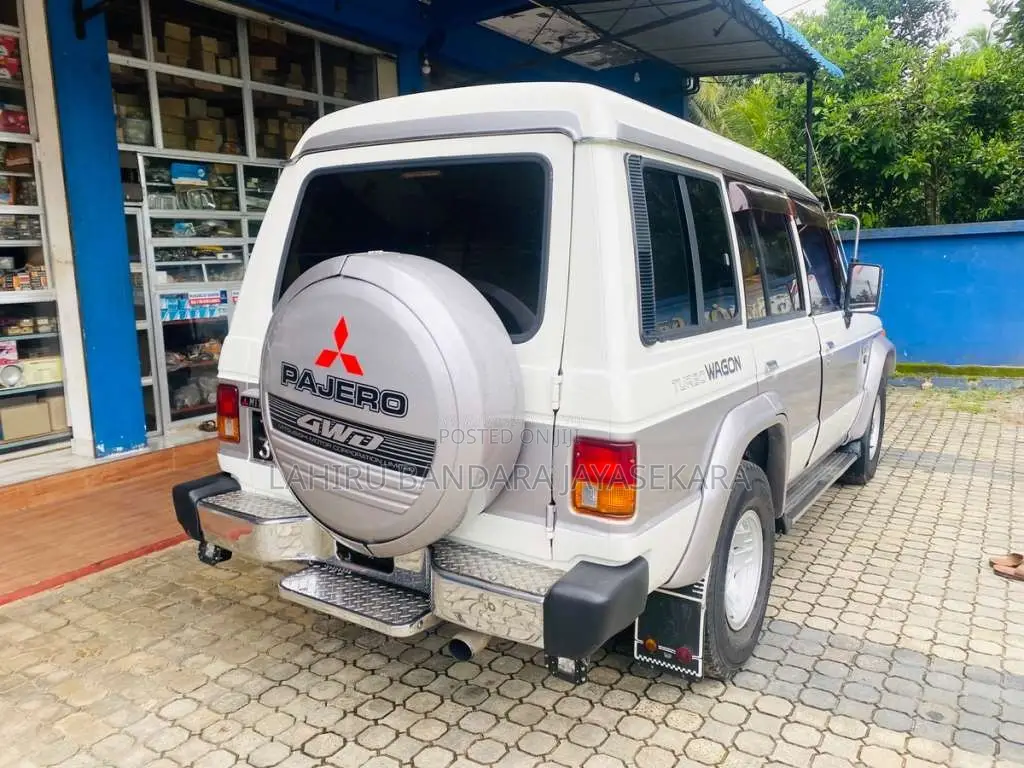 Mitsubishi Pajero 1985 SUV (Used)