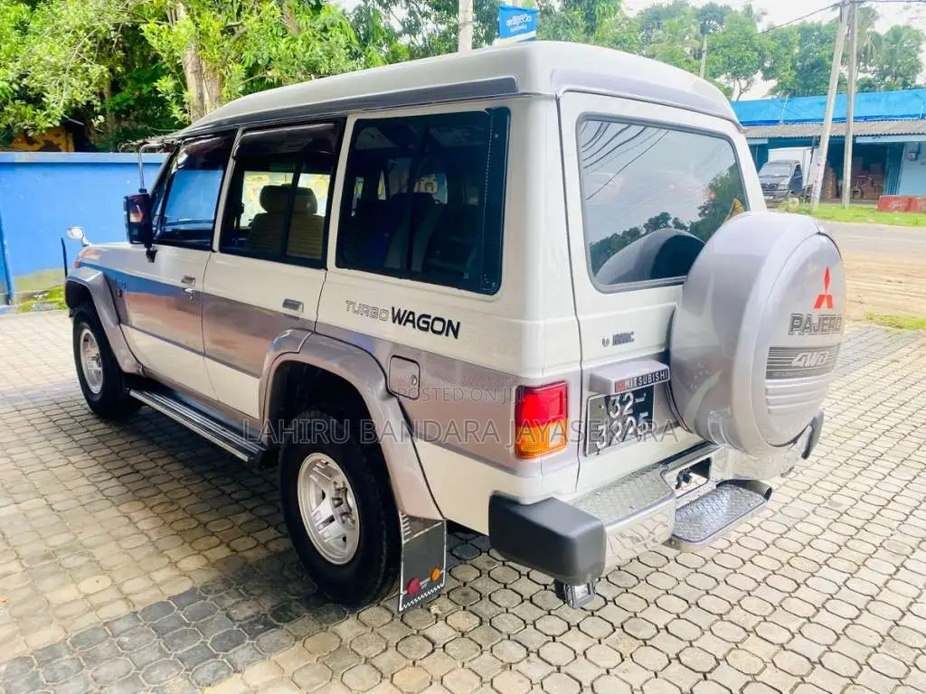 Mitsubishi Pajero 1985 SUV (Used)