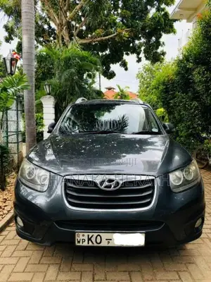 Hyundai Santa Fe 2011 SUV (Used)