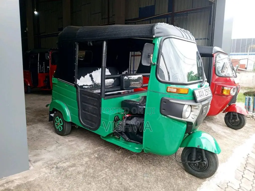 Bajaj Re 2015 Three Wheel (Used)
