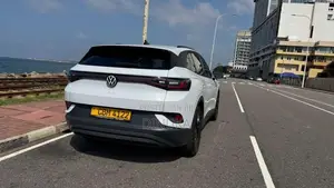 Volkswagen ID4 2024 SUV (Used)