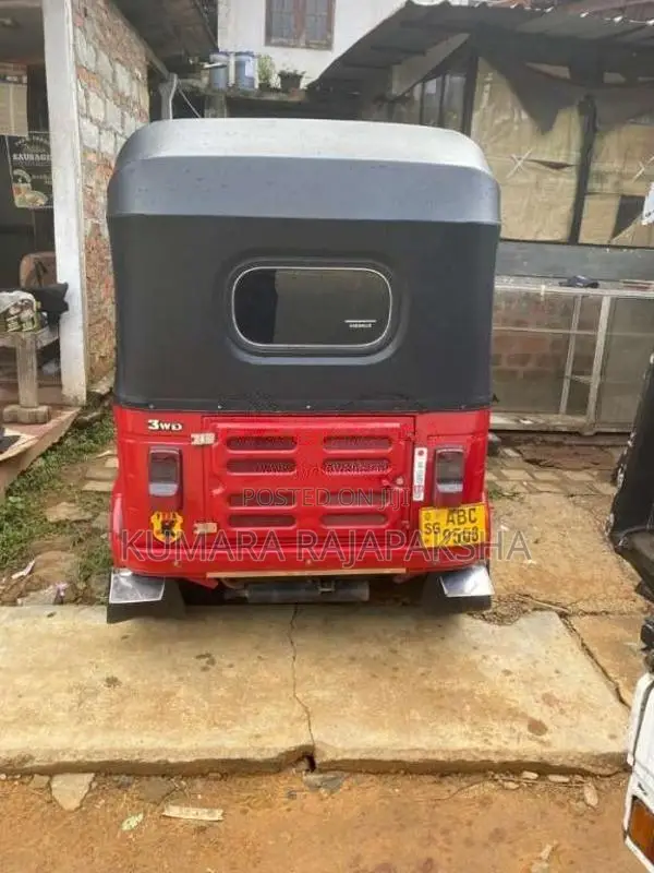 Bajaj RE 2015 Three Wheel (Used)