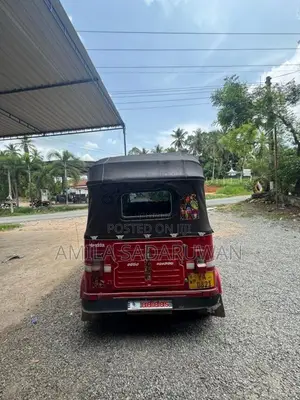 Bajaj Re 2011 Three Wheel (Used)