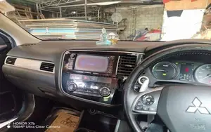 Mitsubishi Outlander 2013 SUV (Used)