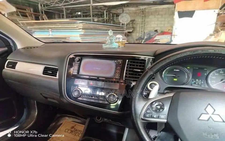 Mitsubishi Outlander 2013 SUV (Used)