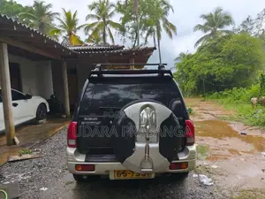 Suzuki Vitara 2000 SUV (Used)
