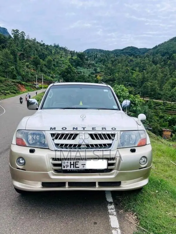 Mitsubishi Montero V6 2003 SUV (Used)