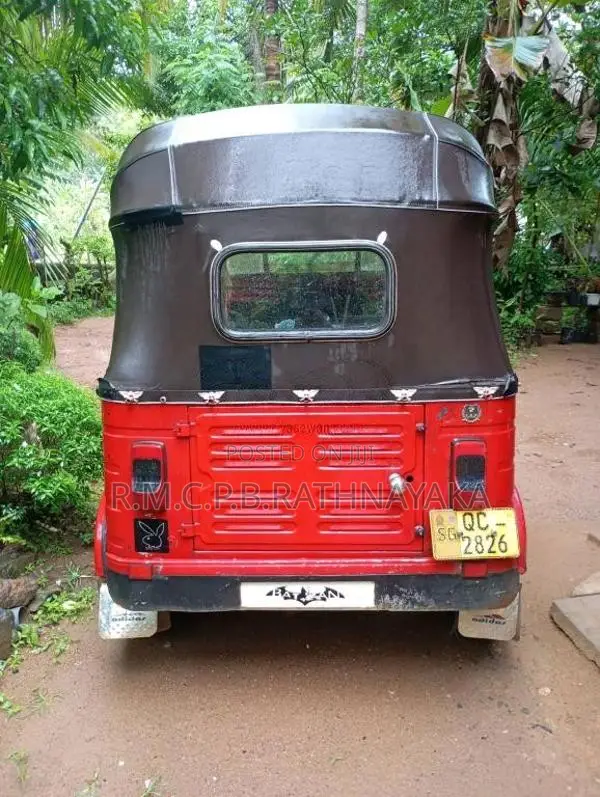 Bajaj 2 Stroke 2005 Three Wheel (Used)