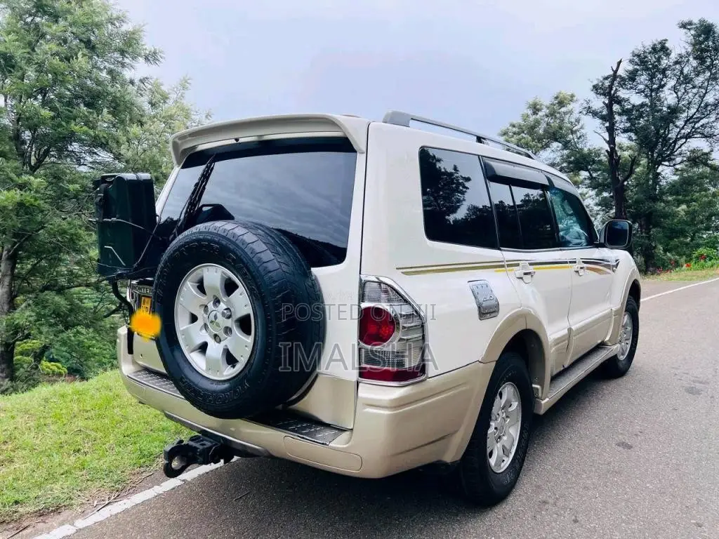 Mitsubishi Montero V6 2003 SUV (Used)
