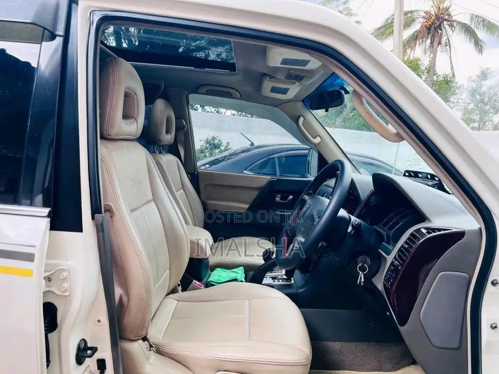 Mitsubishi Montero V6 2003 SUV (Used)
