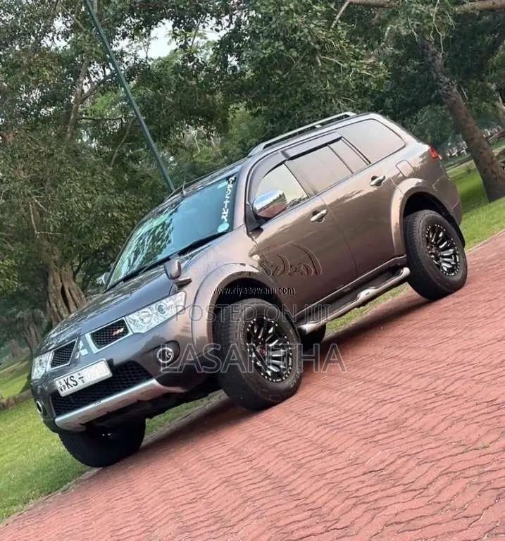 Mitsubishi MONTERO Sport 2011 SUV (Used)