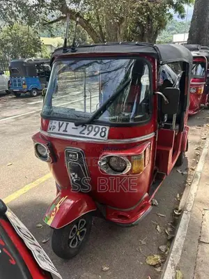 Bajaj RE 2010 Three Wheel (Used)