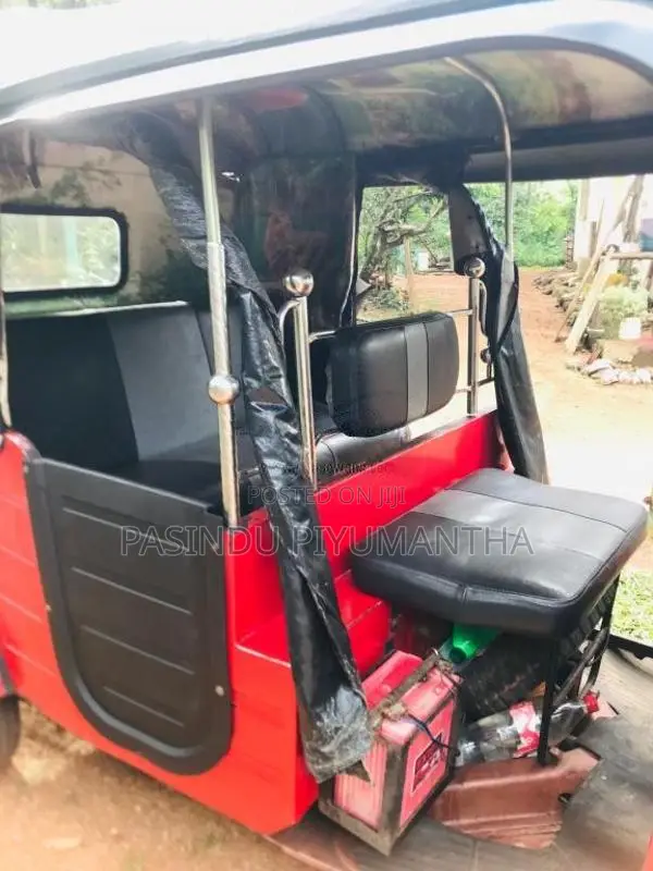 Bajaj RE 2006 Three Wheel (Used)