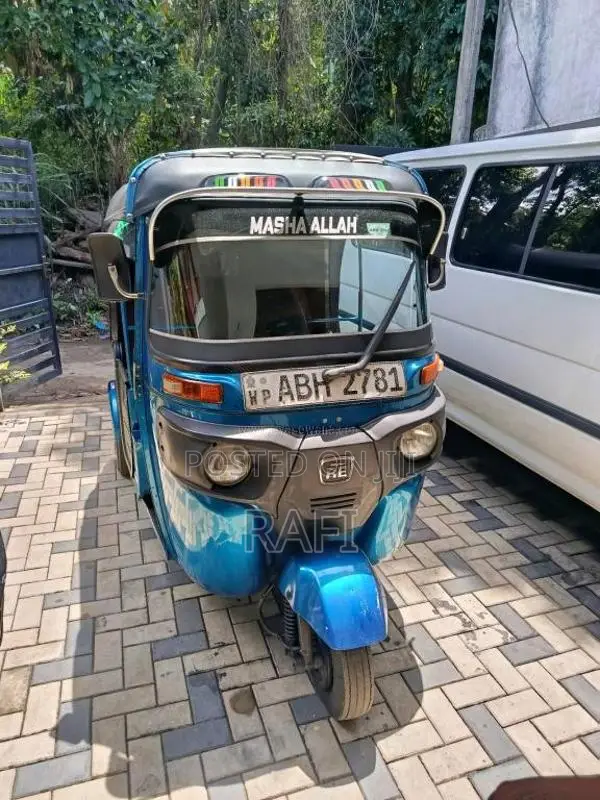 Bajaj RE 2015 Three Wheel (Used)
